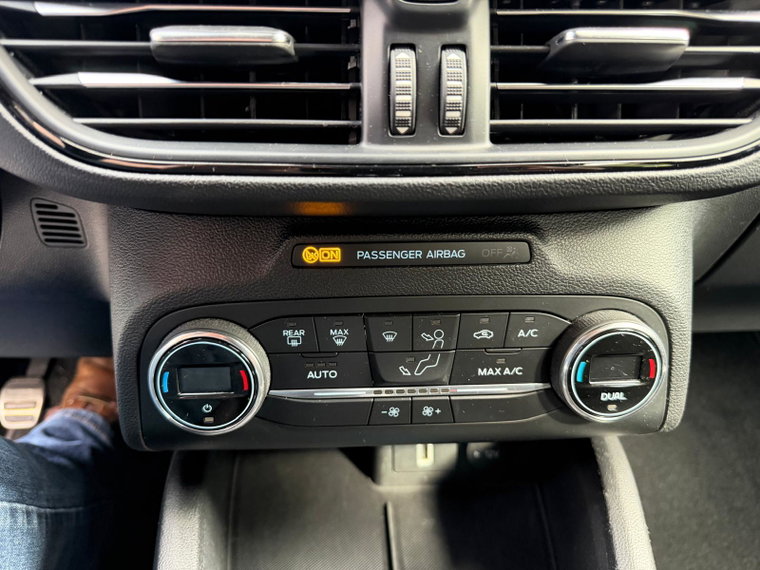 Vehicle Image 33