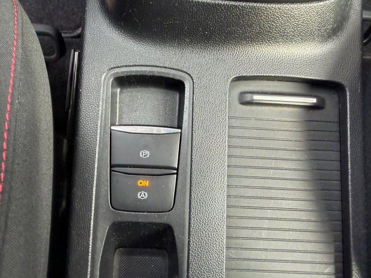 Vehicle Image 38