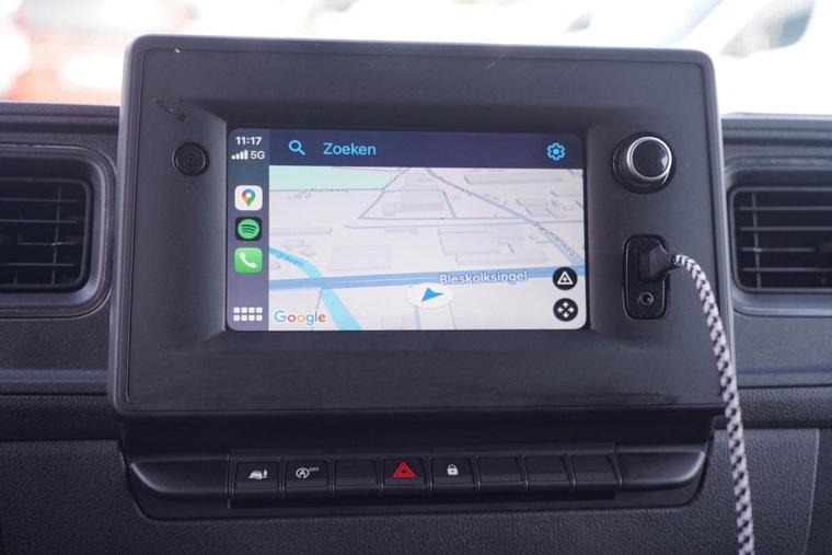 Vehicle Image 37