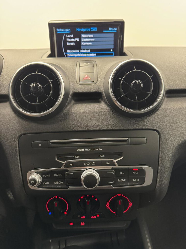 Vehicle Image 29
