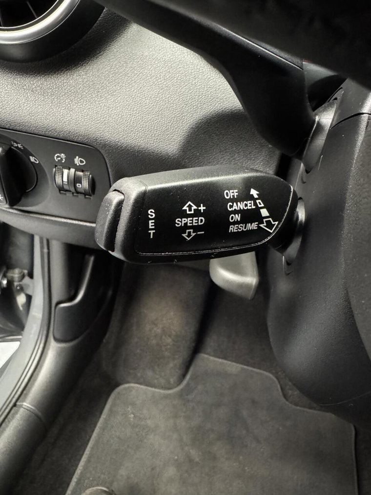 Vehicle Image 40