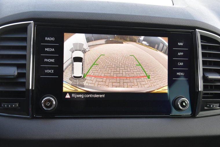 Vehicle Image 18