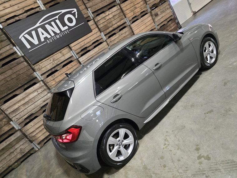 Vehicle Image 16