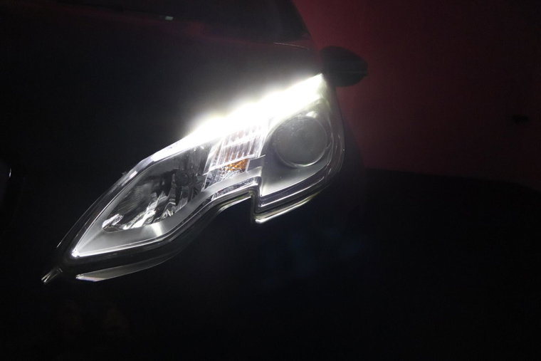 Vehicle Image 38