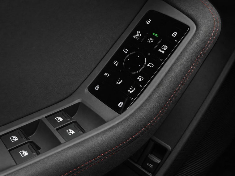 Vehicle Image 11