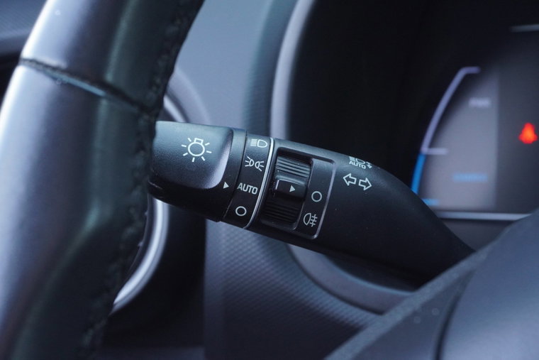 Vehicle Image 32