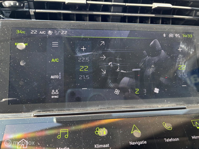 Vehicle Image 38