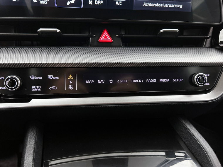 Vehicle Image 28