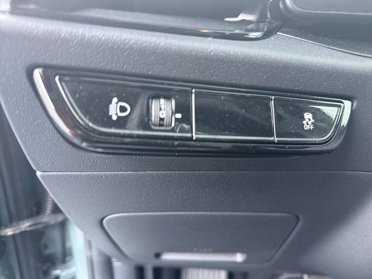 Vehicle Image 23