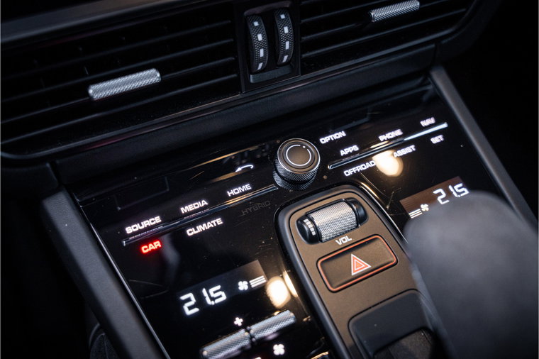 Vehicle Image 23