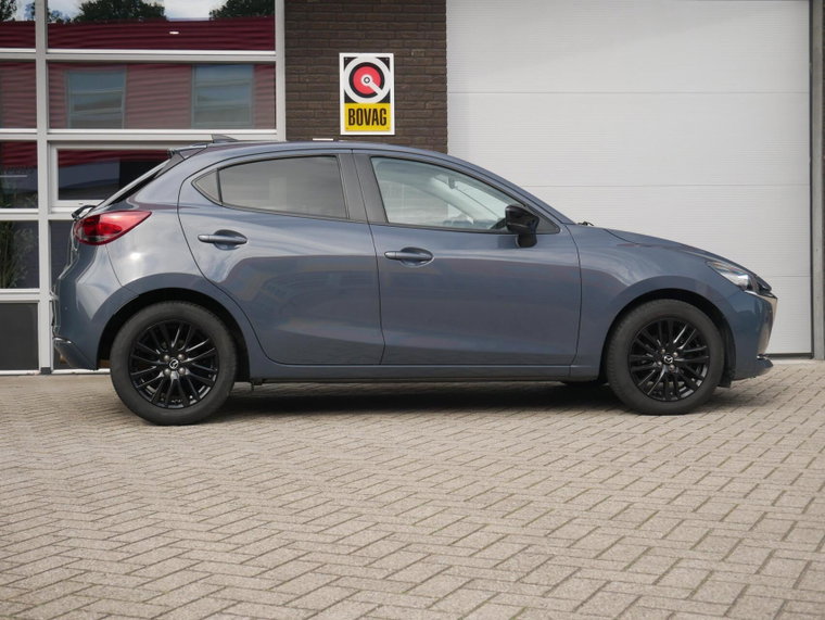 Vehicle Image 12