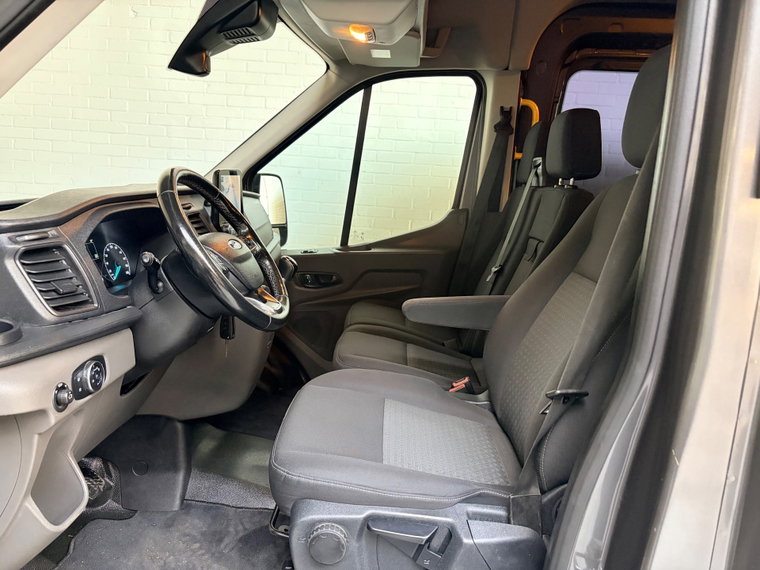Vehicle Image 18