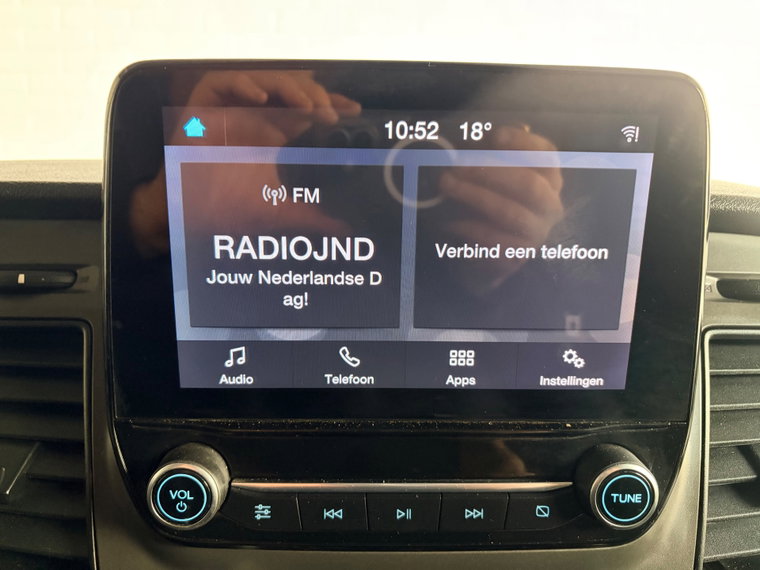 Vehicle Image 24