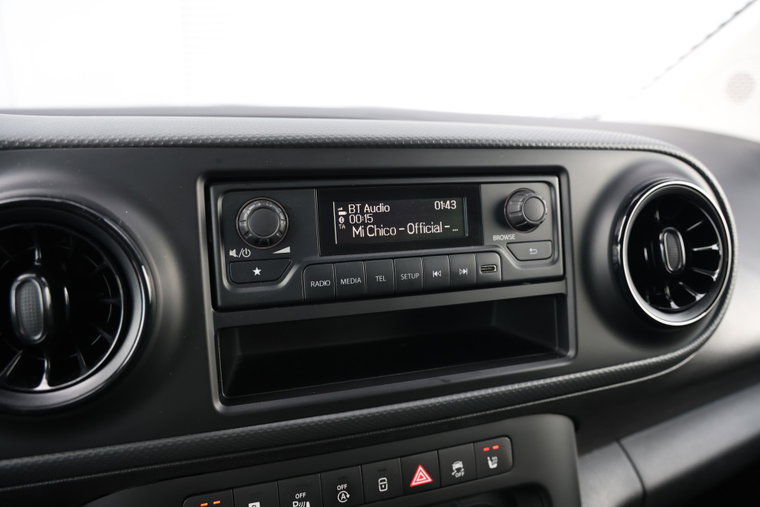 Vehicle Image 35