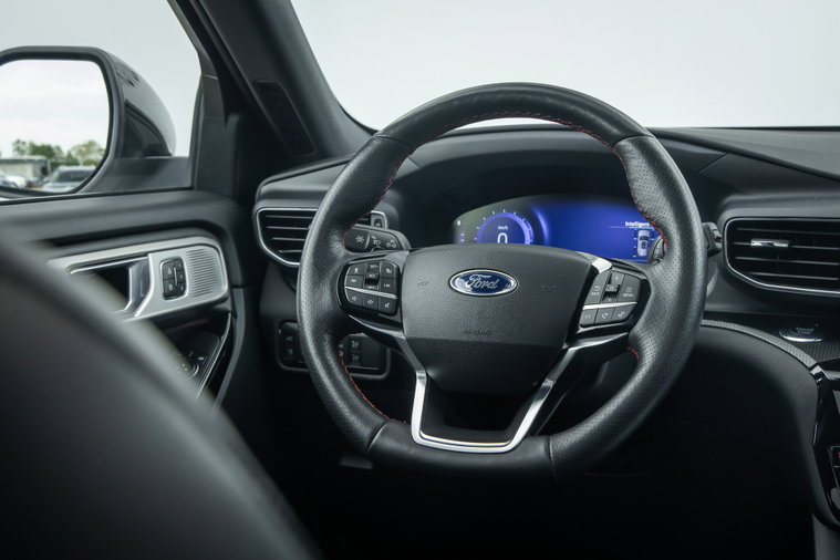 Vehicle Image 11