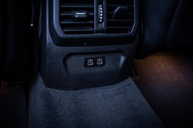 Vehicle Image 53