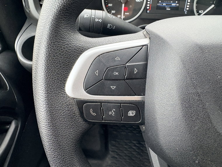 Vehicle Image 24
