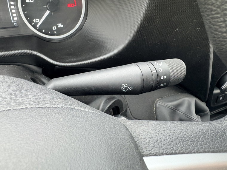 Vehicle Image 27