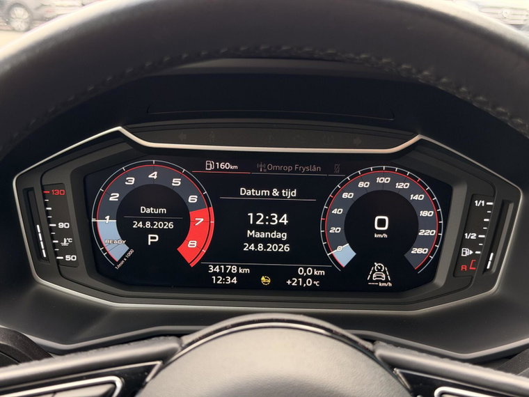 Vehicle Image 15
