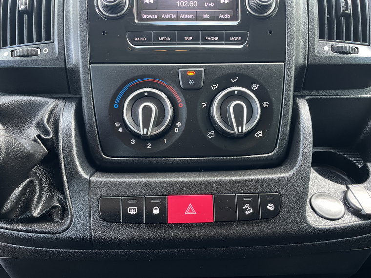 Vehicle Image 45