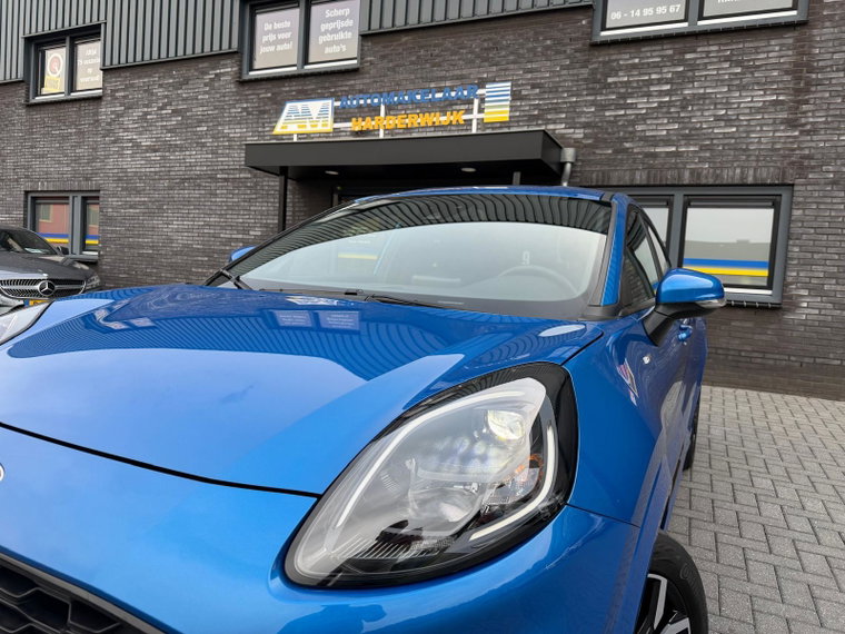 Vehicle Image 13