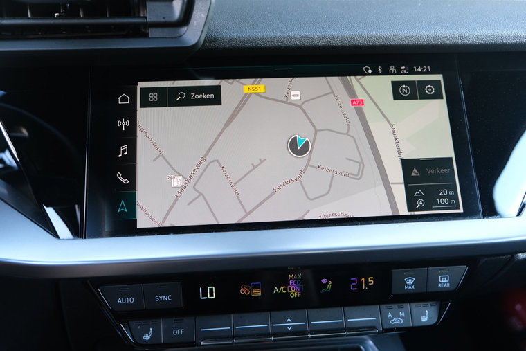 Vehicle Image 21