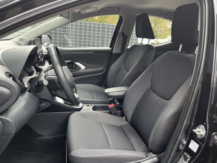 Vehicle Image 12