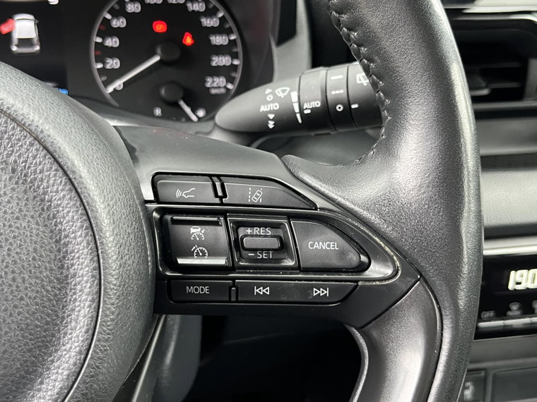 Vehicle Image 27