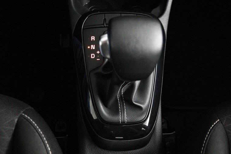 Vehicle Image 24