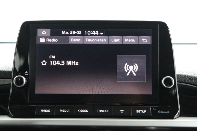 Vehicle Image 25