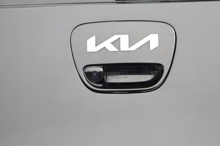 Vehicle Image 33