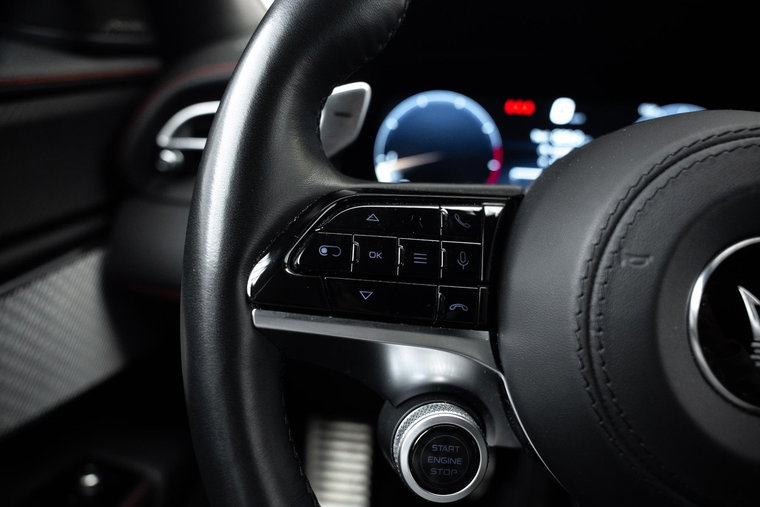 Vehicle Image 13