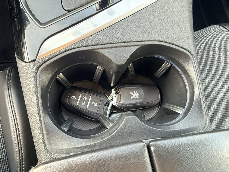 Vehicle Image 27