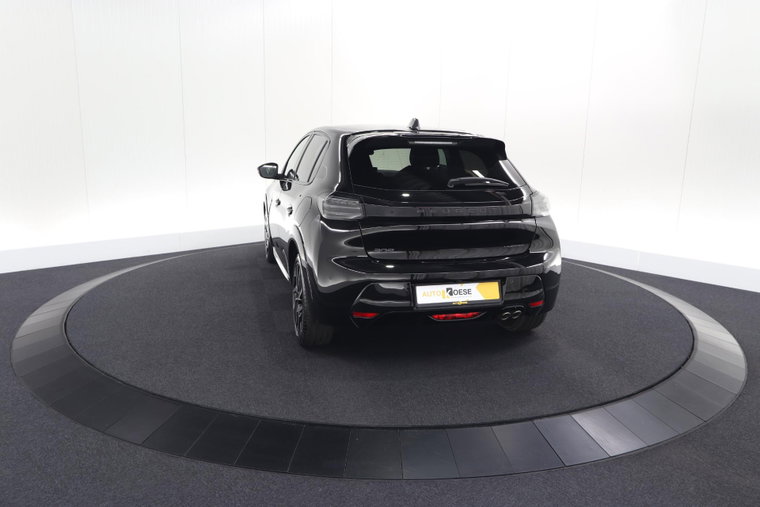 Vehicle Image 24