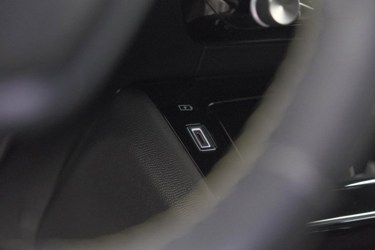 Vehicle Image 31