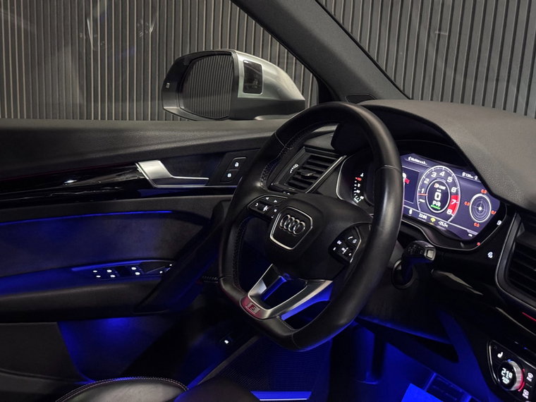 Vehicle Image 45