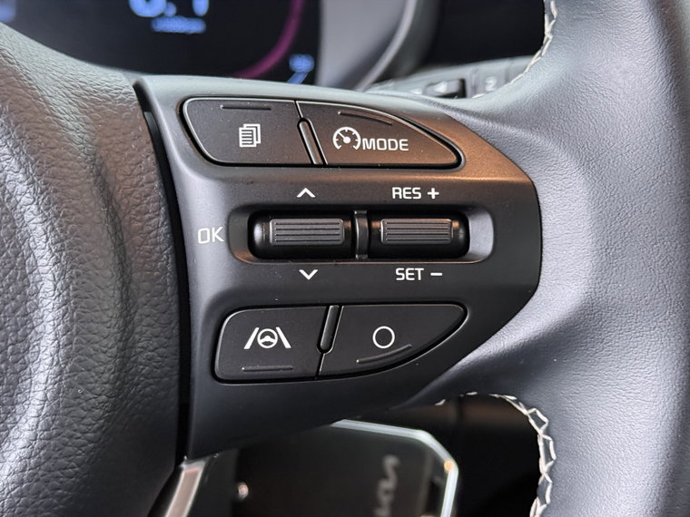 Vehicle Image 27