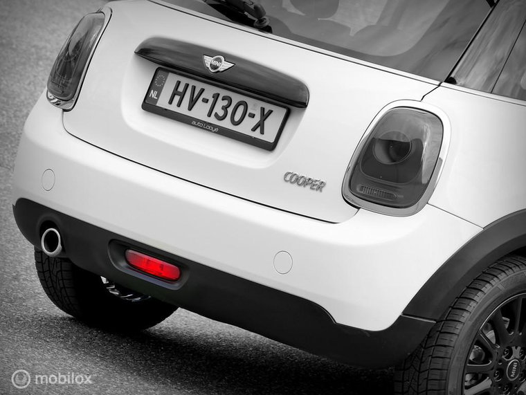 Vehicle Image 60