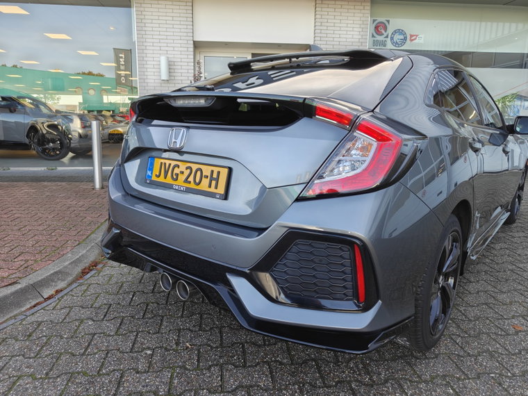 Vehicle Image 21