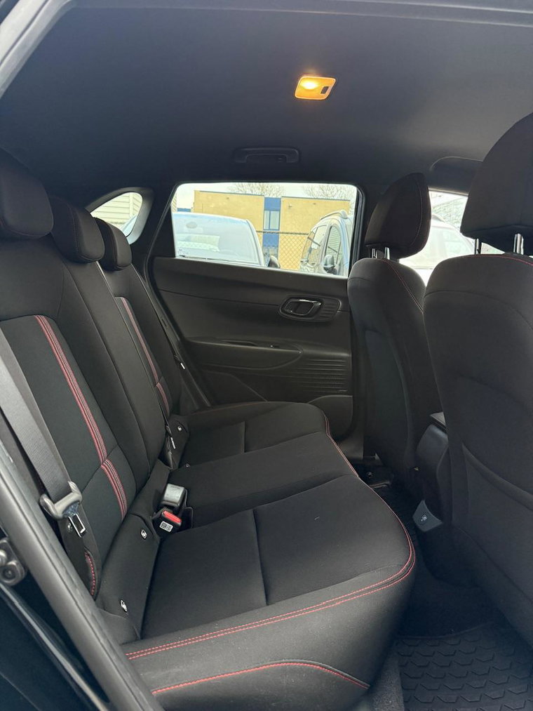 Vehicle Image 15