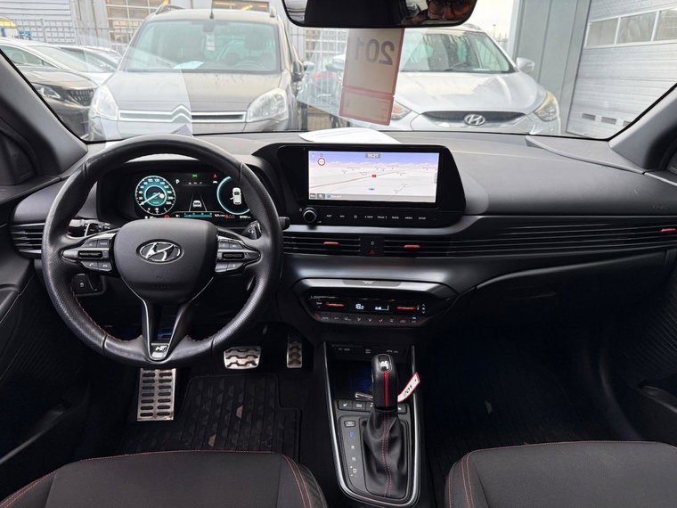Vehicle Image 18