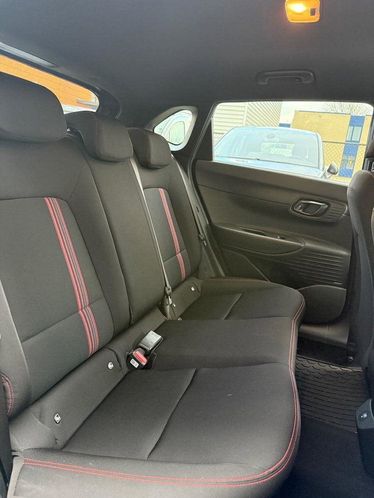 Vehicle Image 39