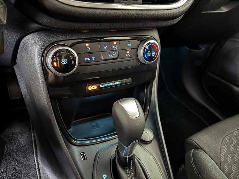 Vehicle Image 26