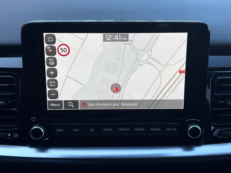 Vehicle Image 7