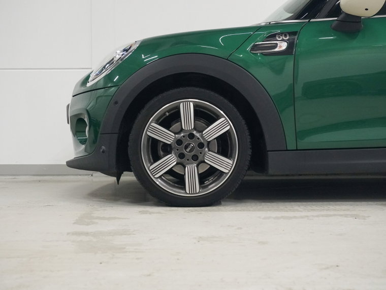 Vehicle Image 39
