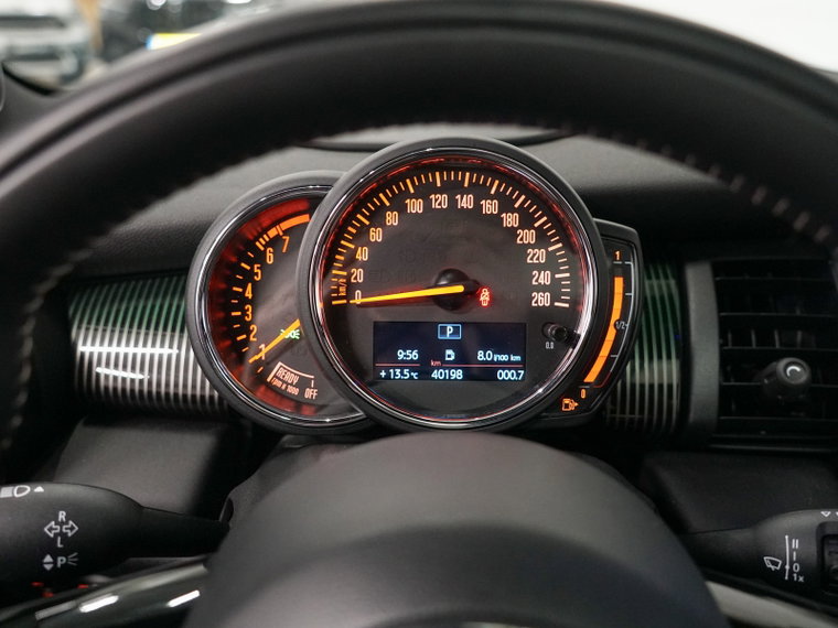 Vehicle Image 45