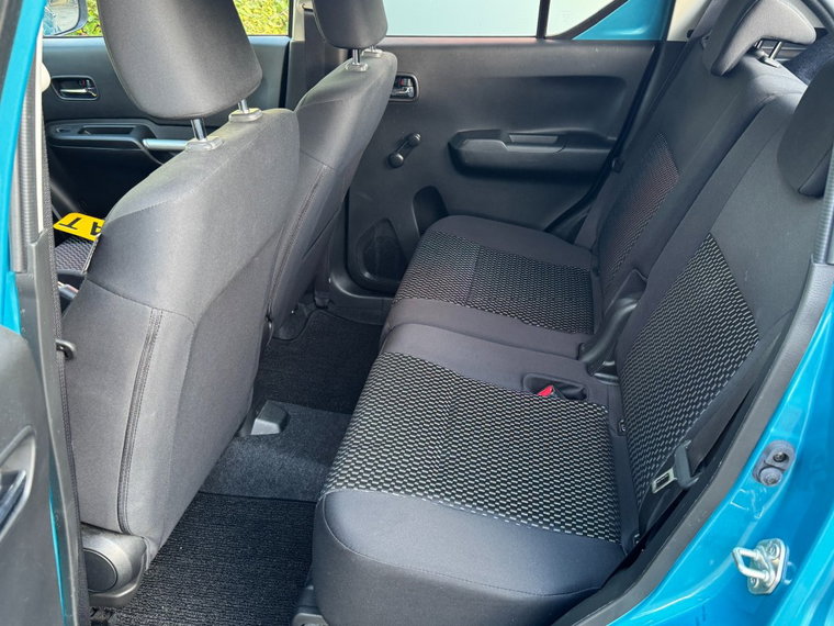 Vehicle Image 22