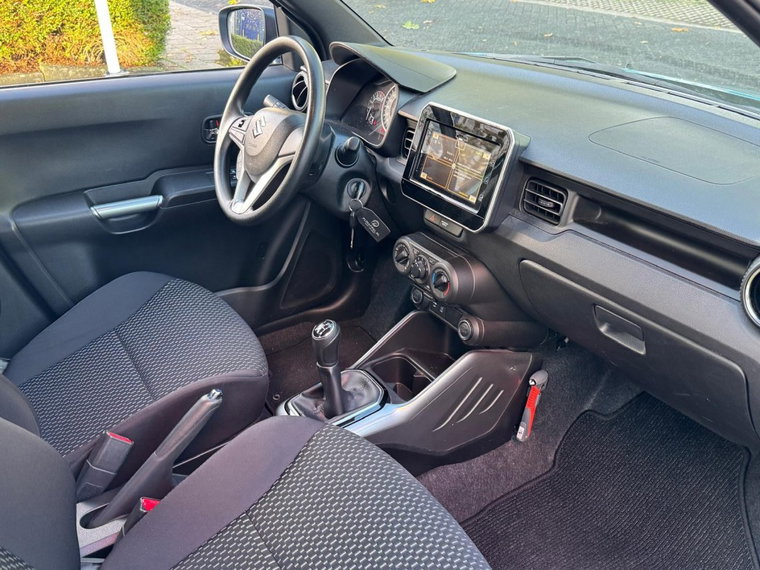 Vehicle Image 23