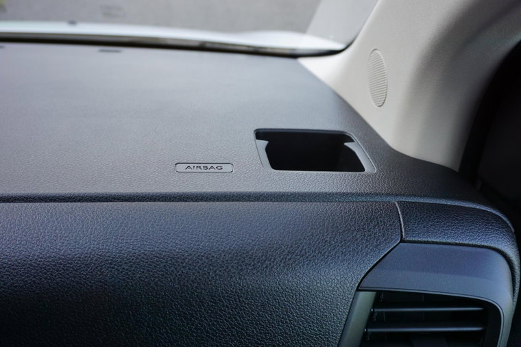 Vehicle Image 25
