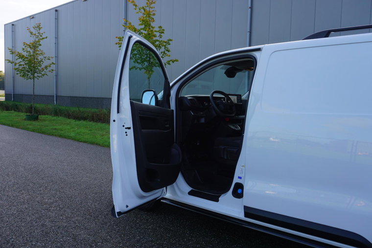 Vehicle Image 37